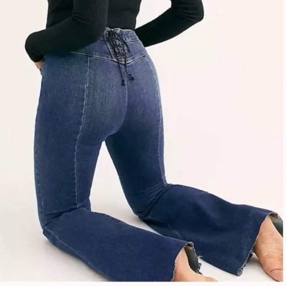 Free People Crvy Ma Cherie High Waist Flare Jeans In Indigo Blue Size 29 - Picture 4 of 16